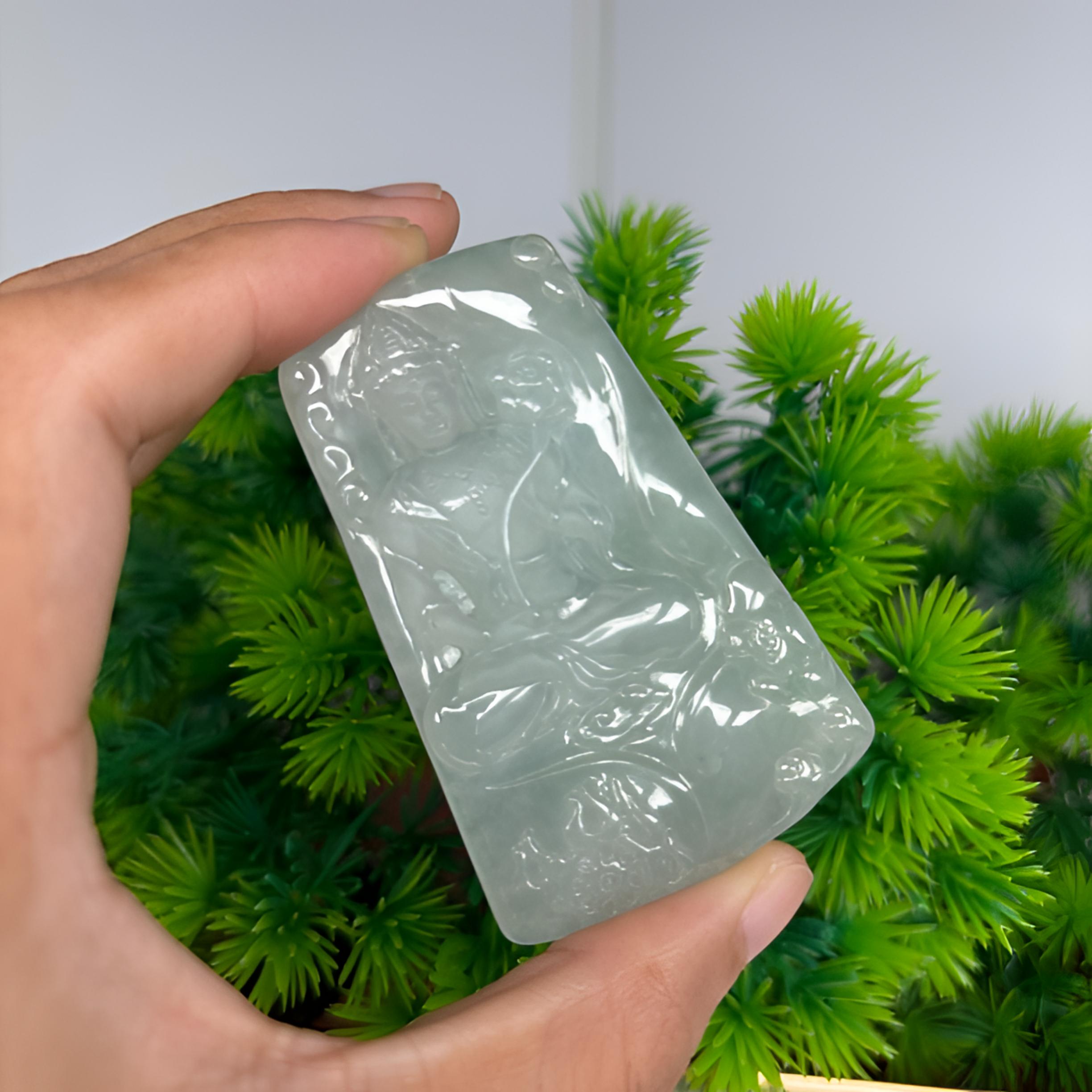 大势至菩萨天然缅料a货翡翠观音挂件吊坠