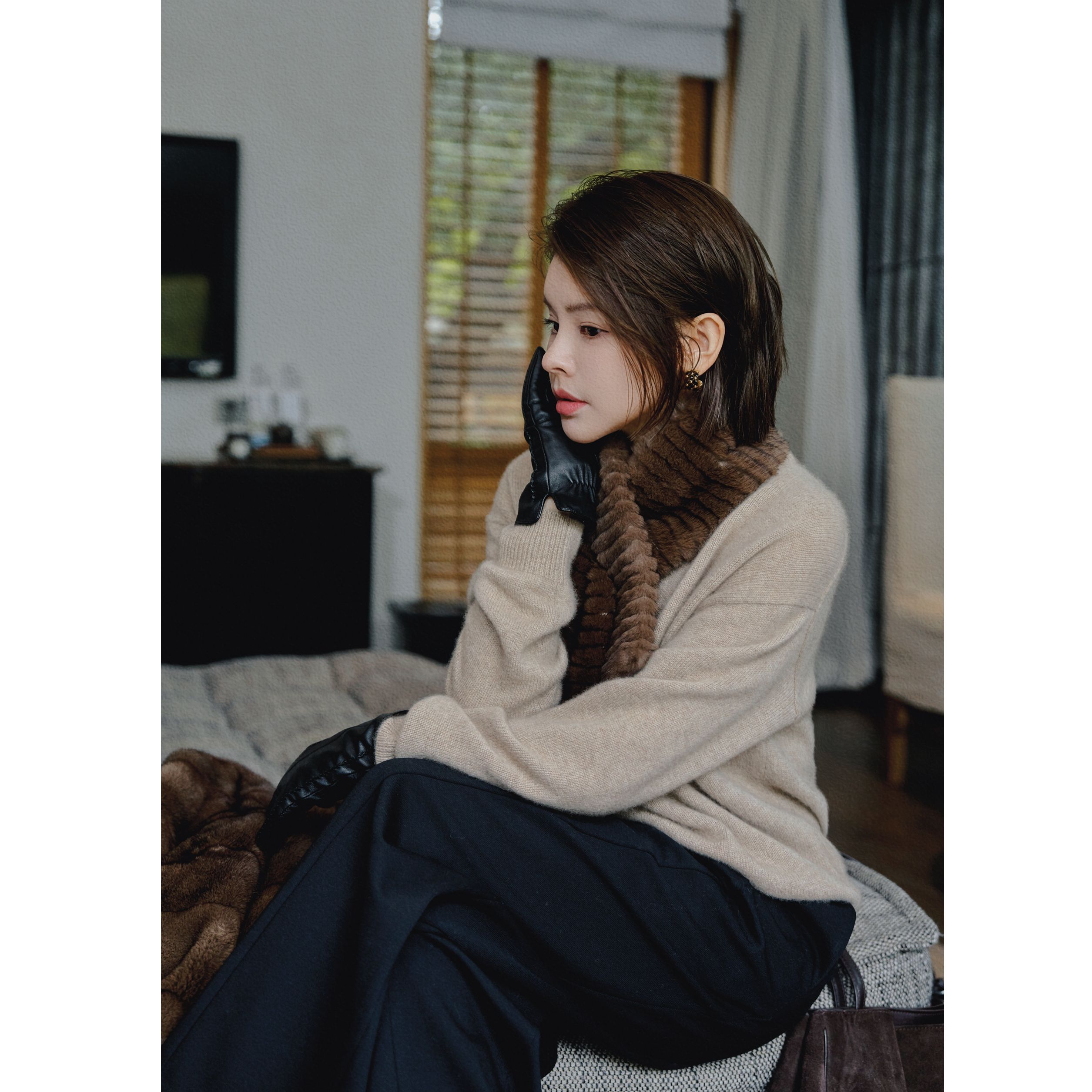 LAZYVISION羊绒圆领短款冬季保暖针织毛衣ZMD-34363