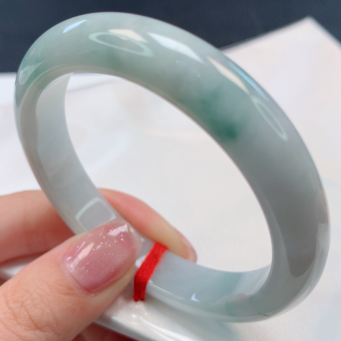 【闪购商品】翡翠手镯未镶嵌51+圈