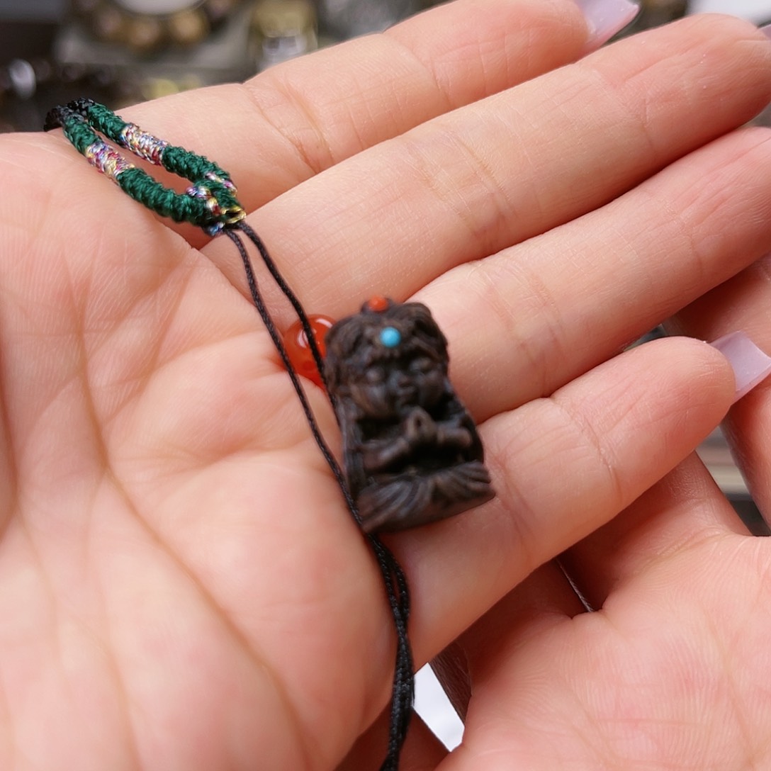 沉香木手串别**～越南芽庄老白棋玉化碳化老料扎基定制