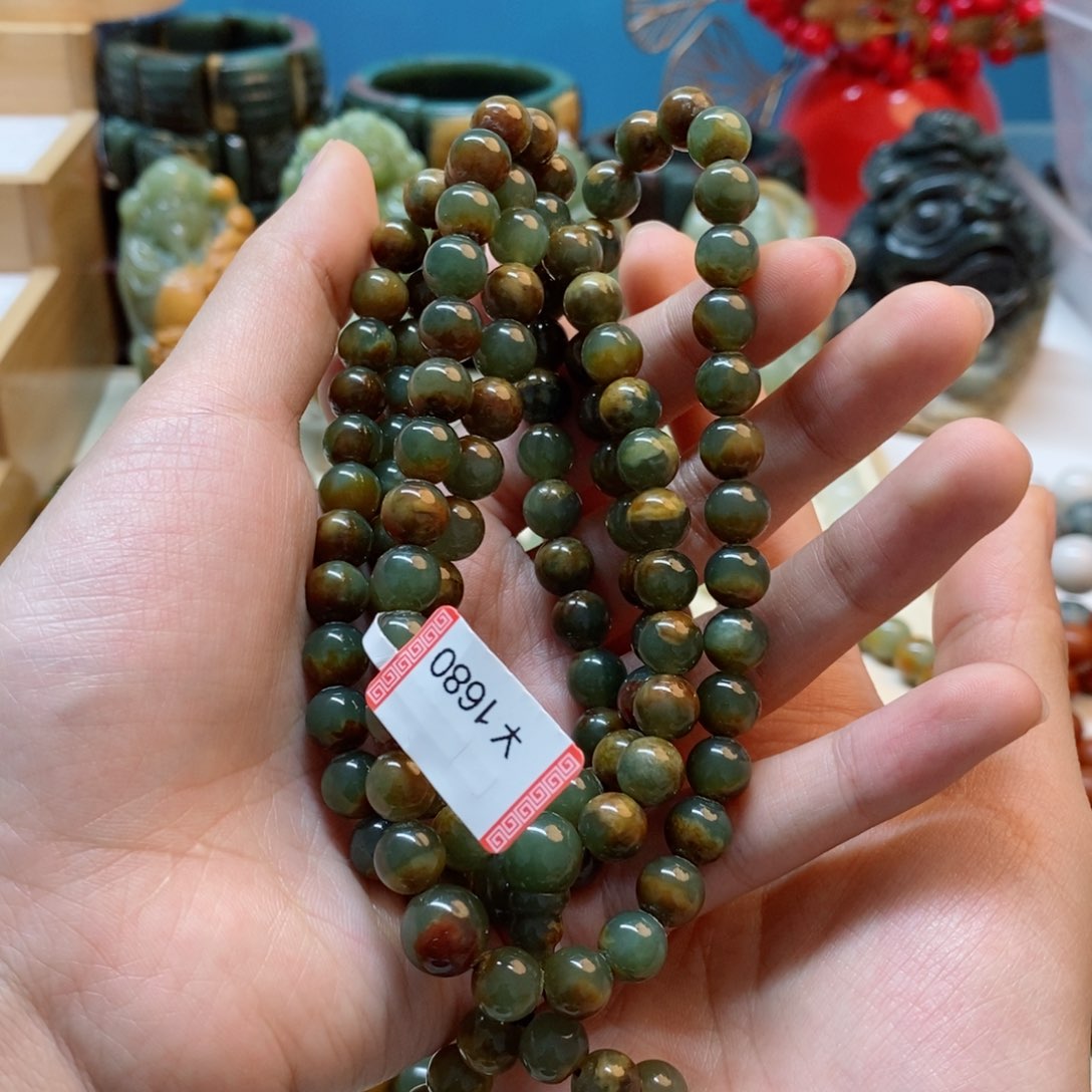 透闪石质玉108粒未镶嵌醉*河