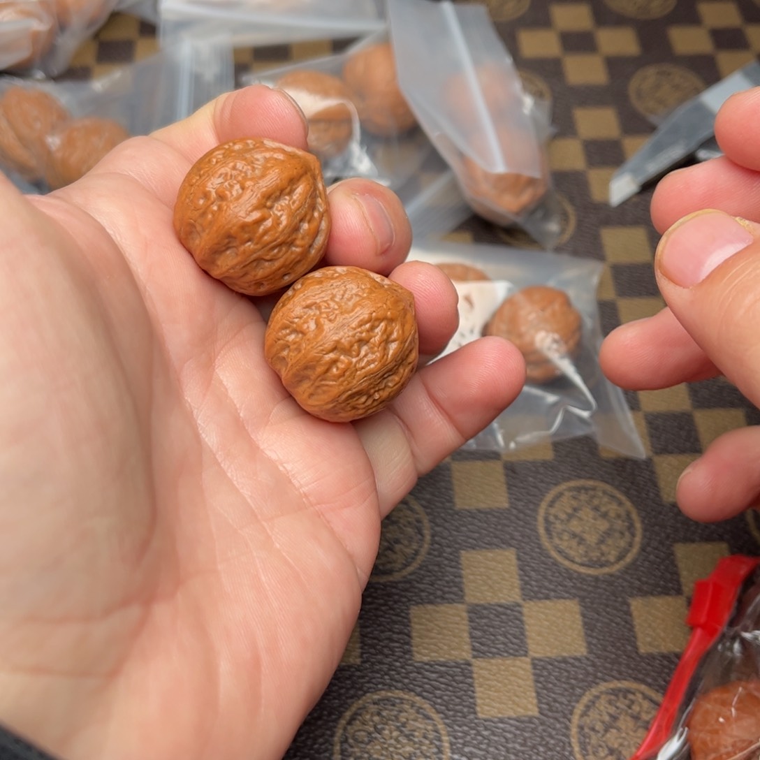 文玩核桃把件12000000000
