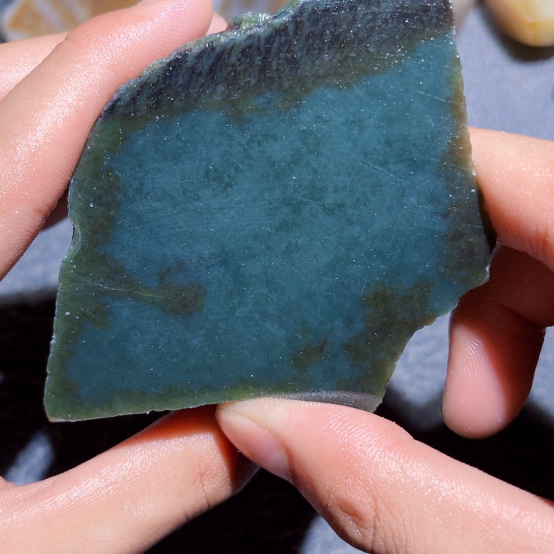 和田玉（糖玉）未镶嵌珠宝奇石