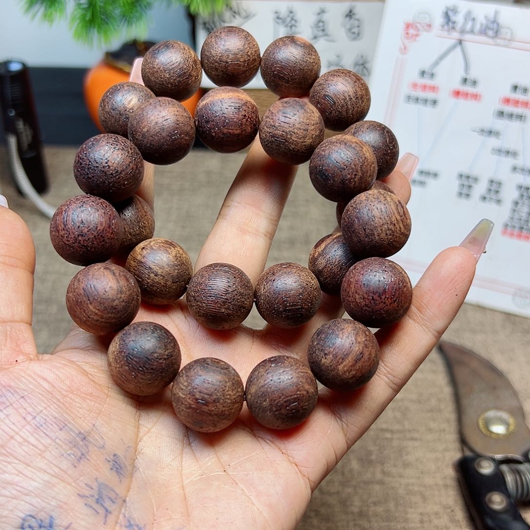 藤类降真香缅甸东枝料绿油1.8尺寸