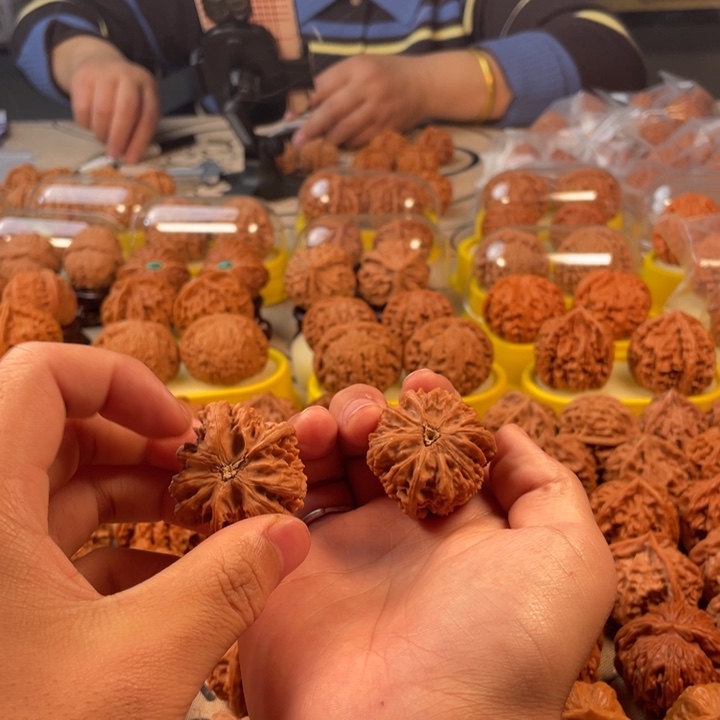 万***行吊坠文玩核桃文山三棱