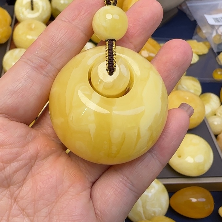 未镶嵌颈饰蜜蜡天然蜜蜡