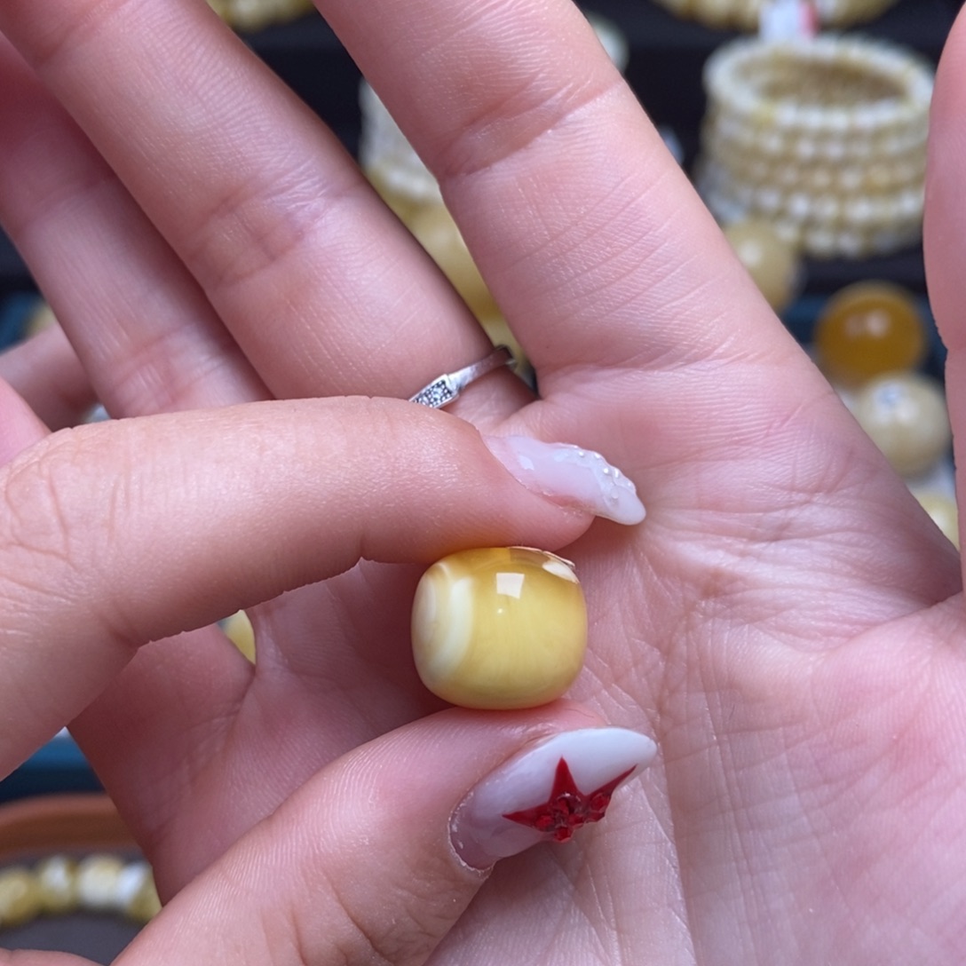 蜜蜡未镶嵌珠宝奇石13.3mm