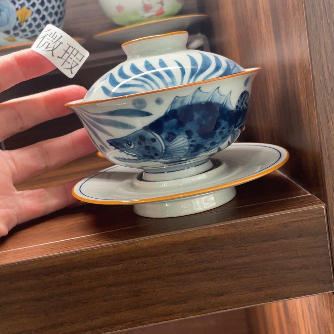 釉下手绘茶具微瑕