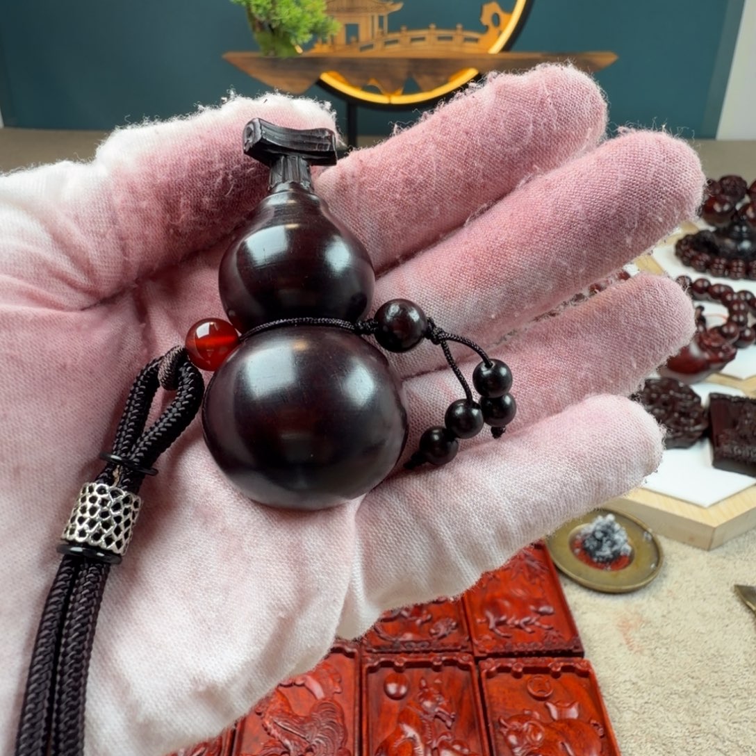 ****小叶紫檀把件葫芦