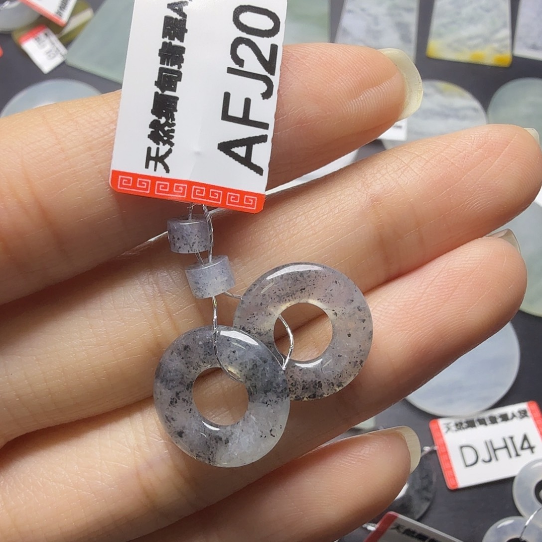 翡翠未镶嵌颈饰天然缅甸翡翠A货