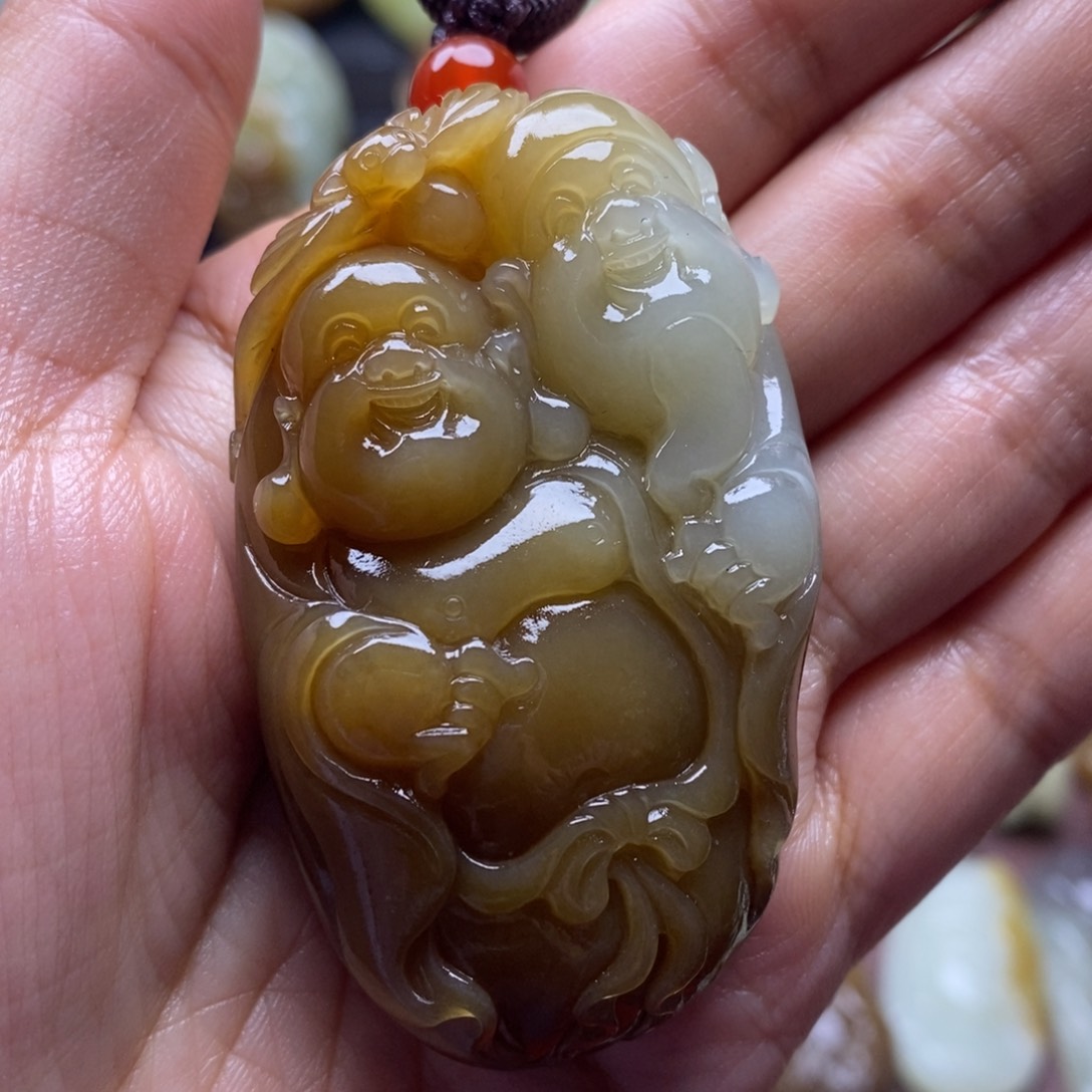 吊坠(不含链)未镶嵌和田玉（糖玉）