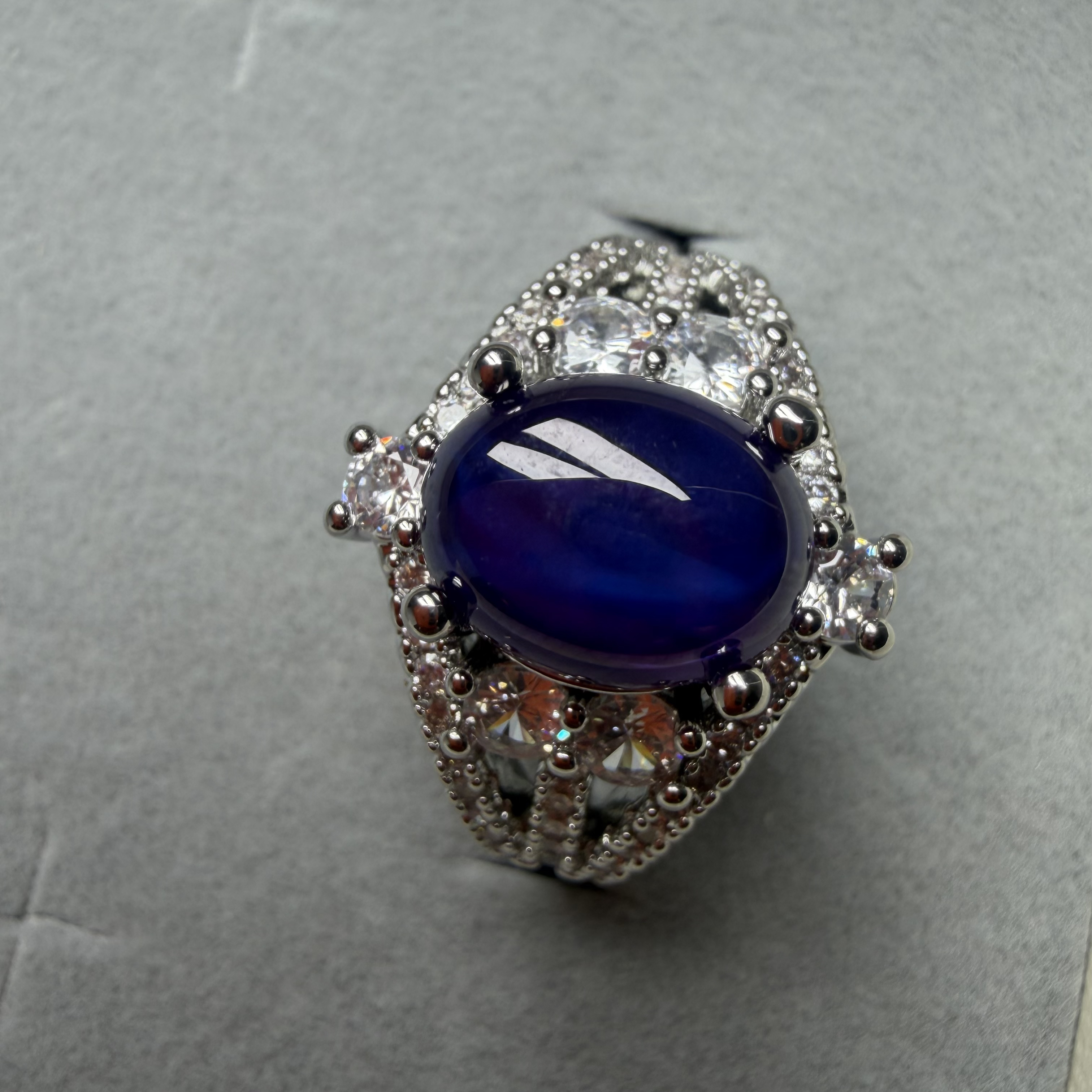 A100紫色鸽子蛋半面经典戒指百搭款