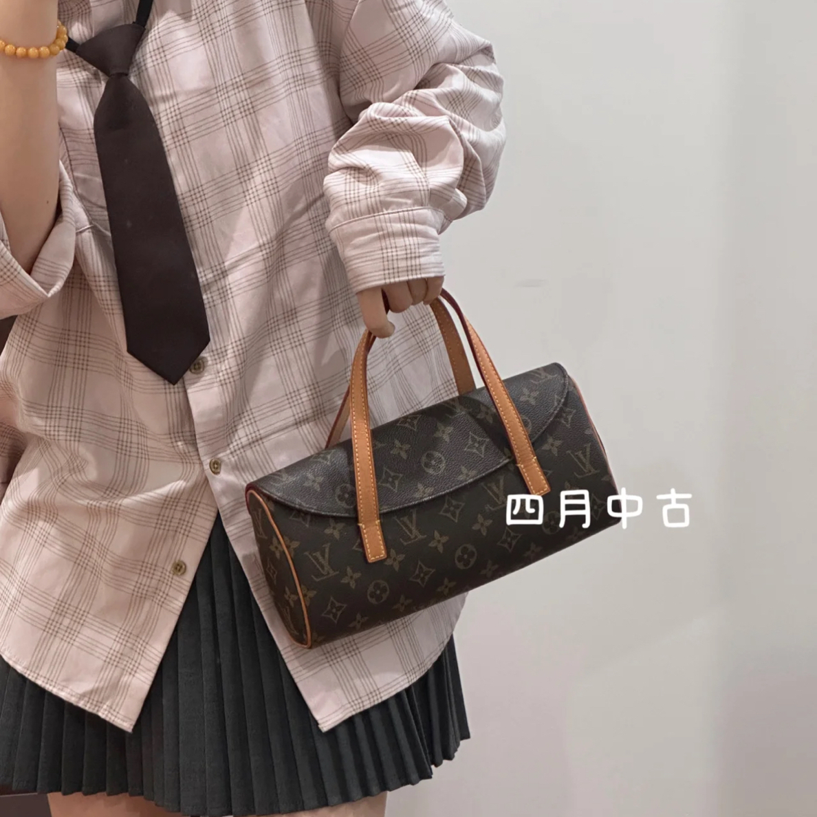 95新 LouisVuitton/路易威登 老花手提法棍包