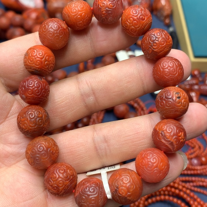 南红玛瑙手串未镶嵌13+m m