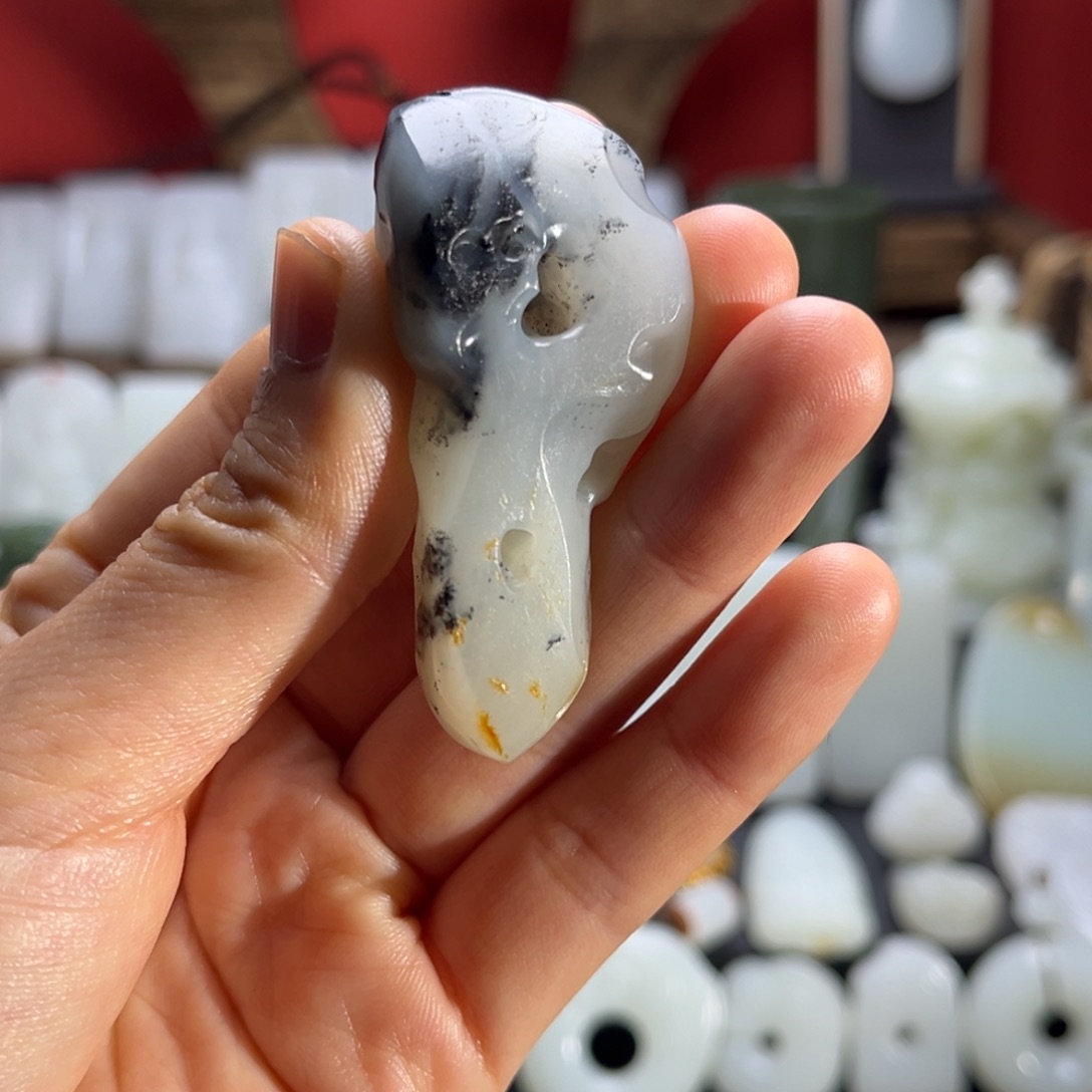 和田玉吊坠(赠链)未镶嵌