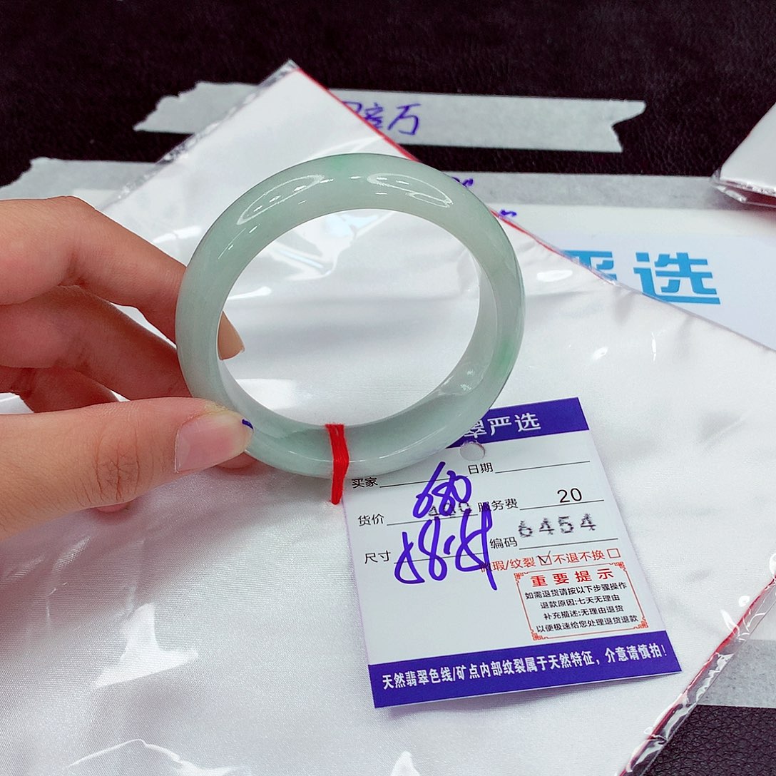 翡翠未镶嵌手镯58