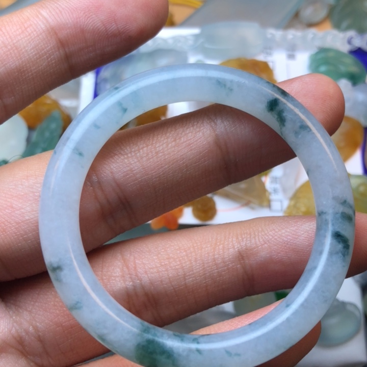 定制翡翠未镶嵌挂件