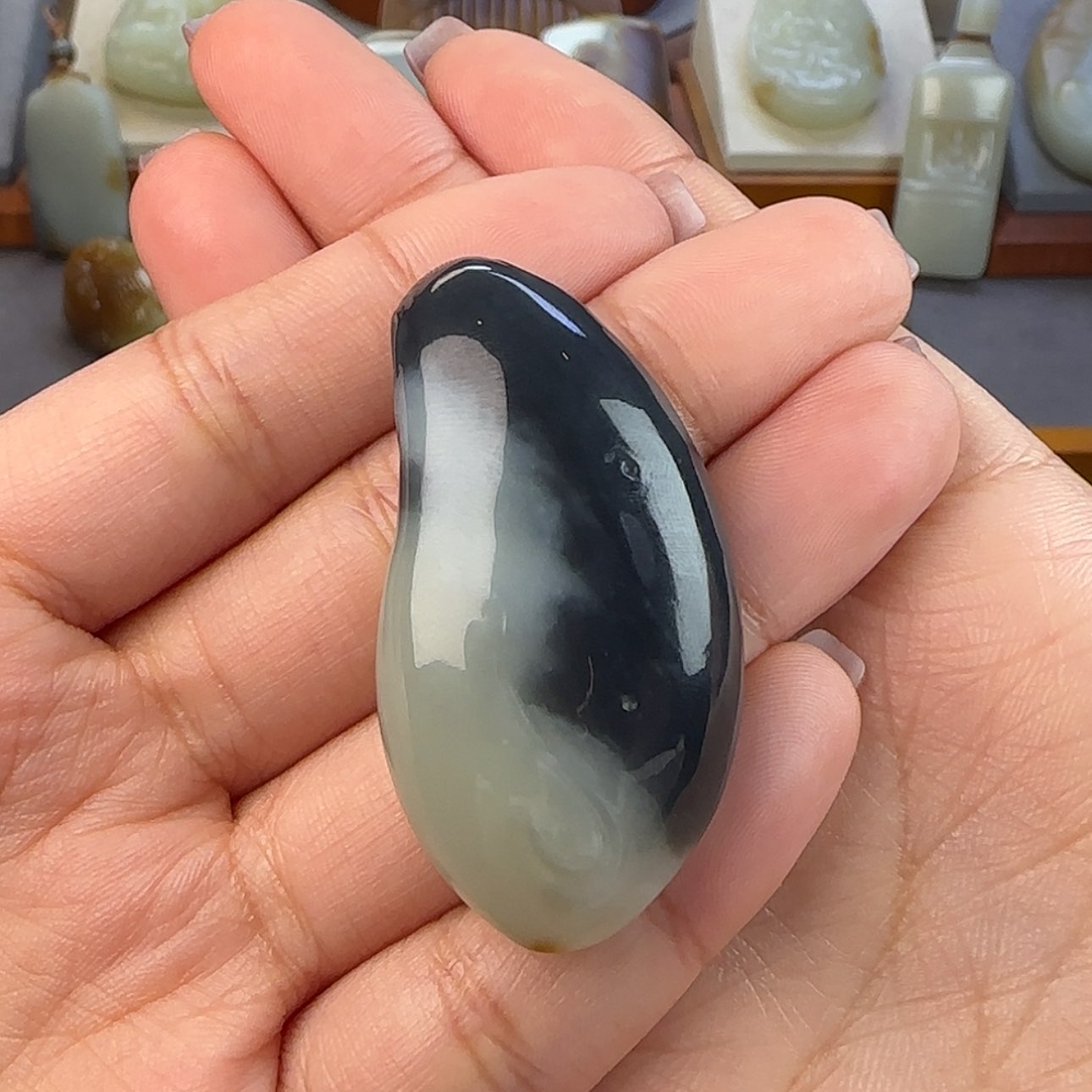 【闪购商品】和田玉颈饰未镶嵌狗**杨