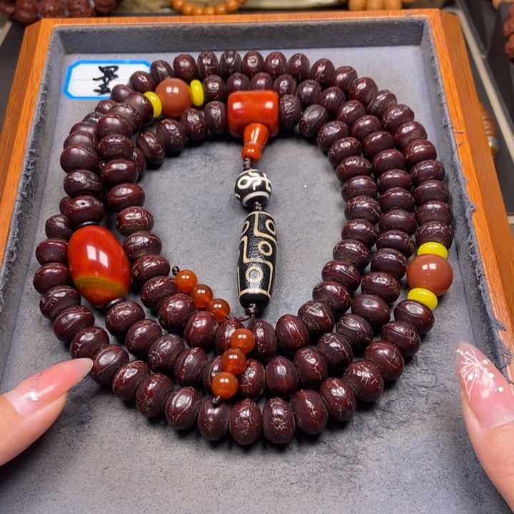 凤眼菩提吊坠菩提