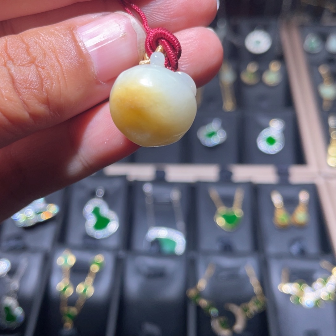 翡翠未镶嵌颈饰天然翡翠