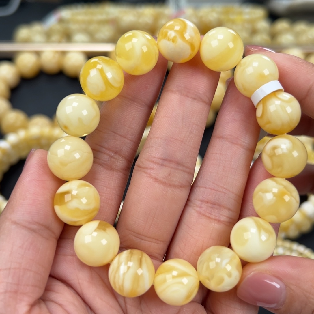 琥珀未镶嵌手链20.5克