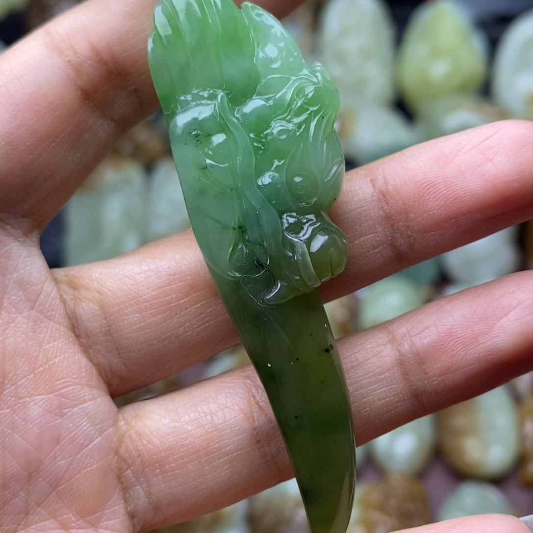 项链未镶嵌和田玉（糖玉）