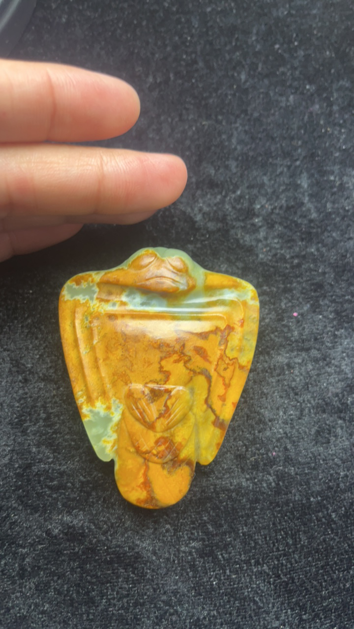 精品河磨玉手把件