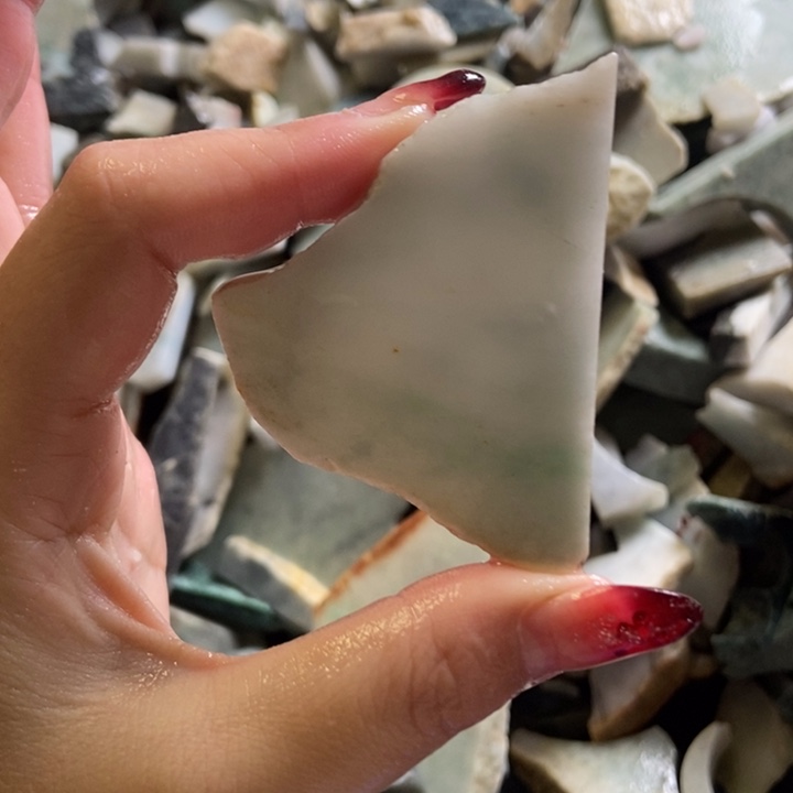 翡翠颈饰未镶嵌天然翡翠