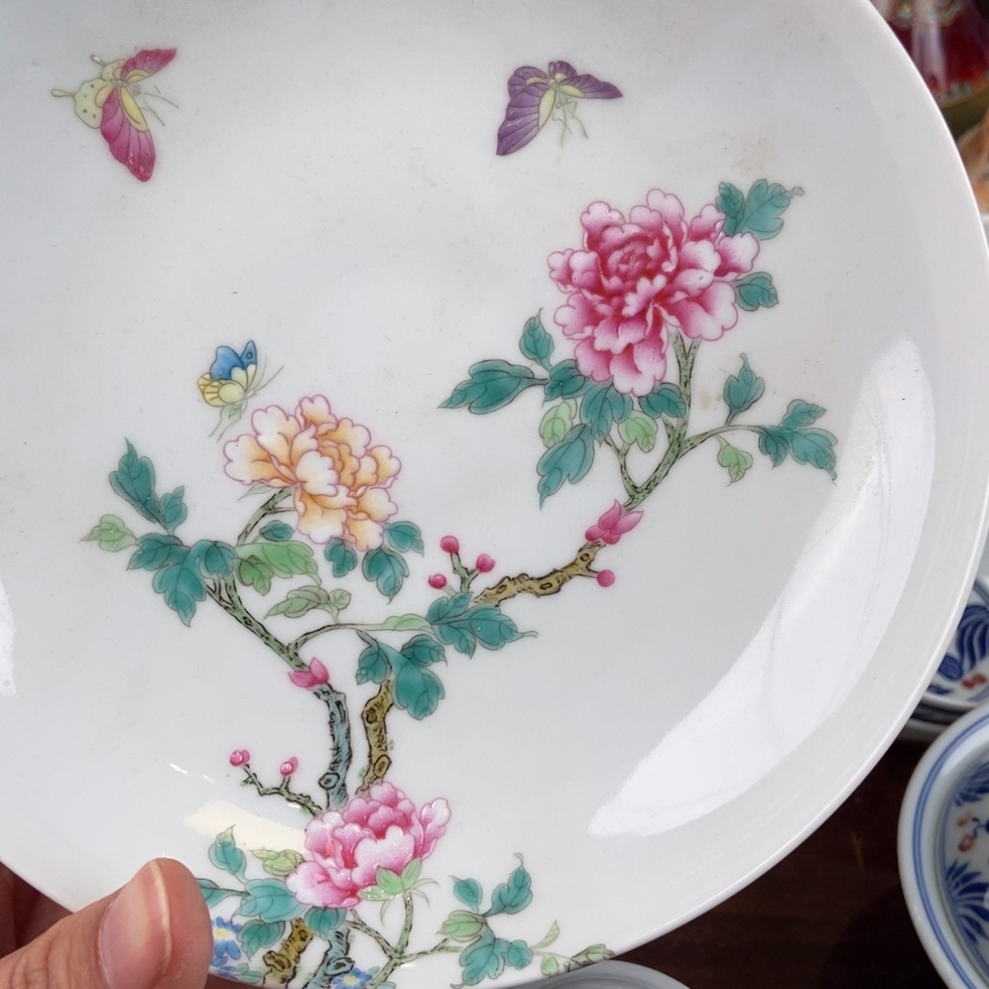 青****?陶瓷艺术家的作品是一种非常