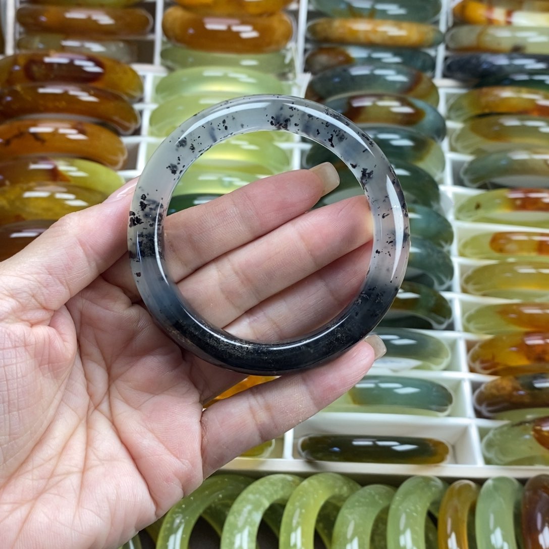 未镶嵌蛇纹石玉手镯56