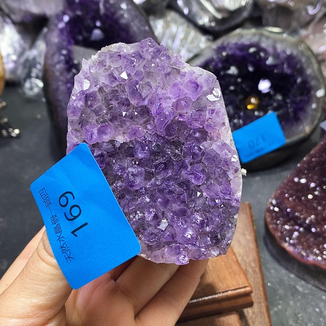 水晶大型摆件（非配饰）未镶嵌