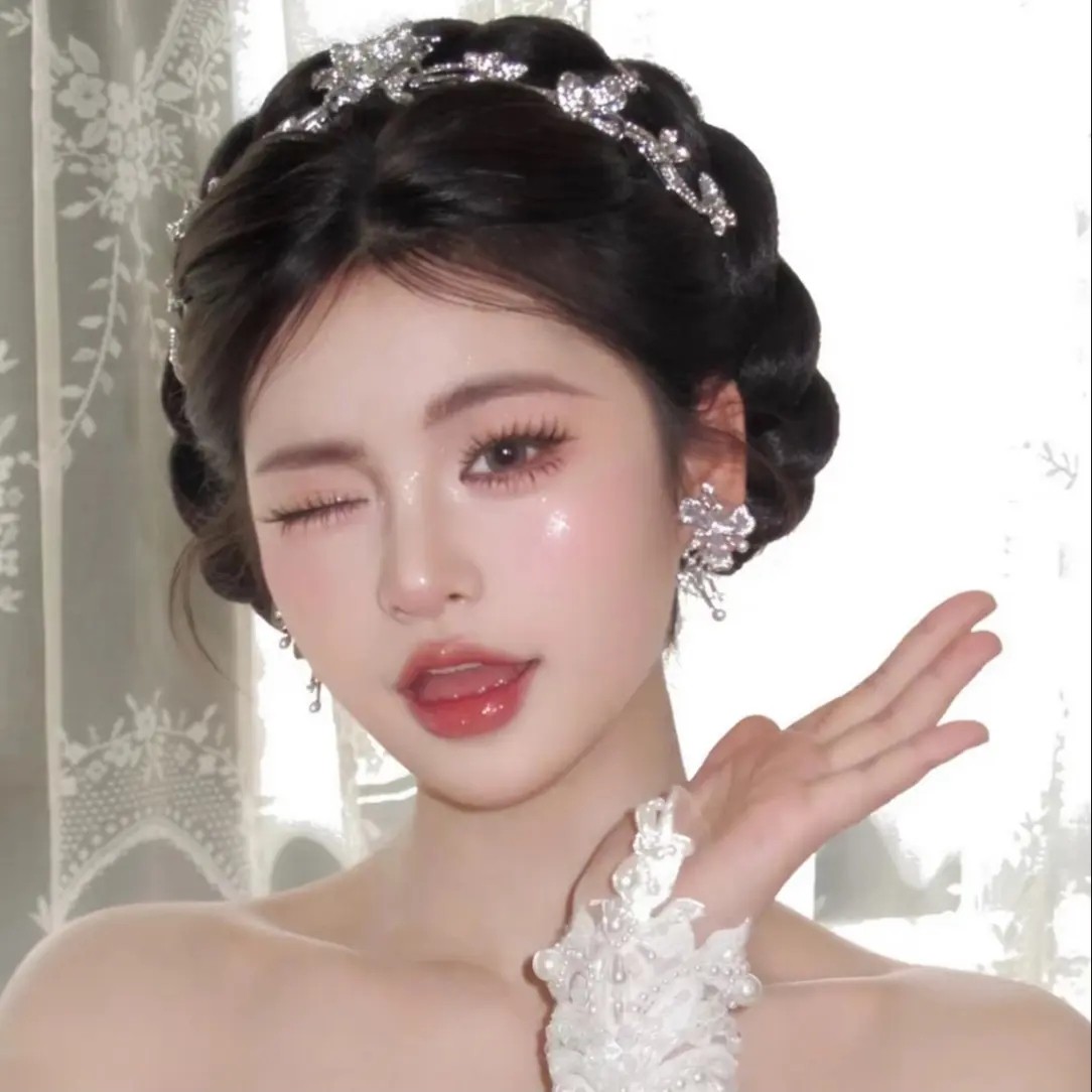 新款可爱韩式蝴蝶水钻新娘皇冠公主简约婚礼王冠结婚纱头饰