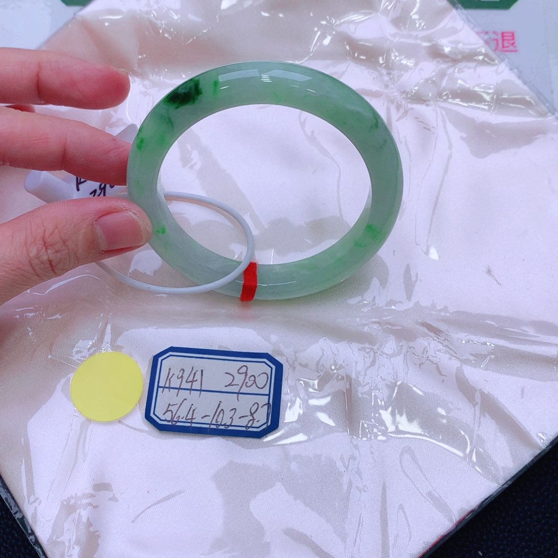未镶嵌手镯翡翠缅甸翡翠手镯