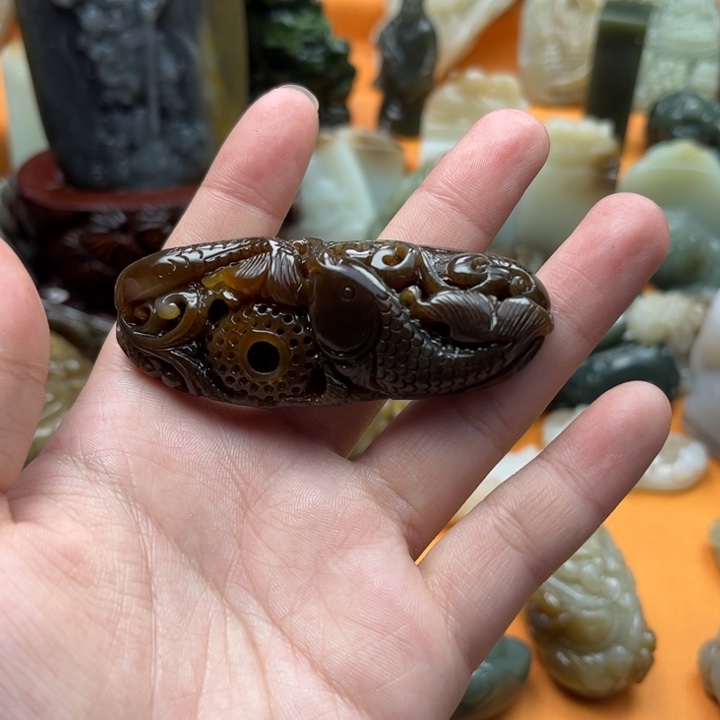 和田玉颈饰未镶嵌