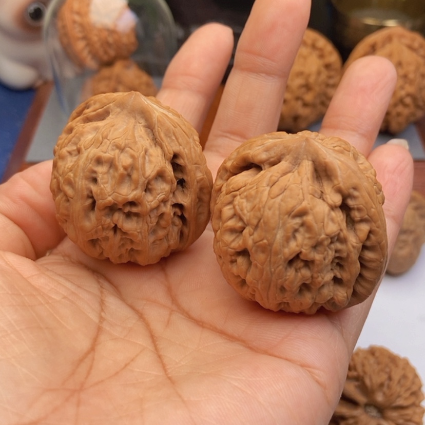 【闪购商品】文玩核桃把件舒*克39.5红锦鲤