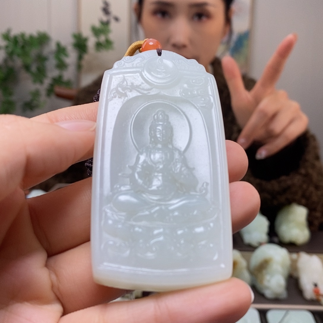 和田玉未镶嵌颈饰