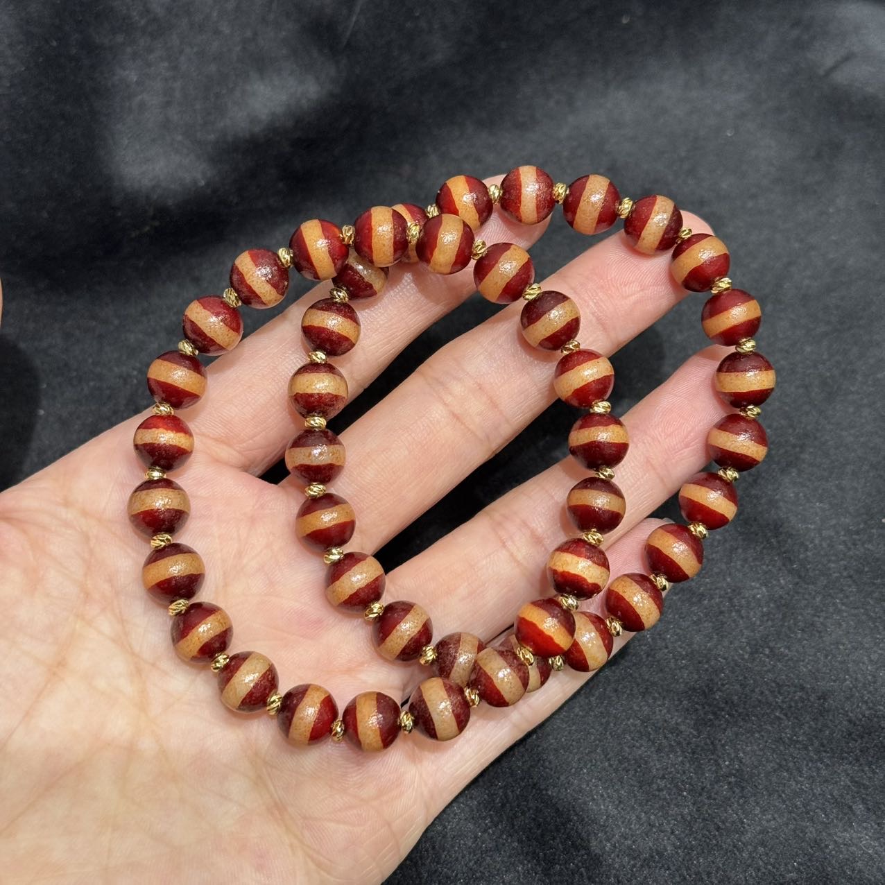 【曹美丽精选】 H69883-玛瑙手串（一线）-多样性发其一-8mm