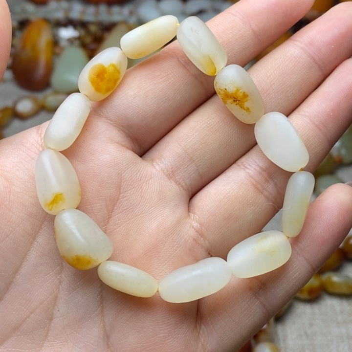 和田玉未镶嵌手链