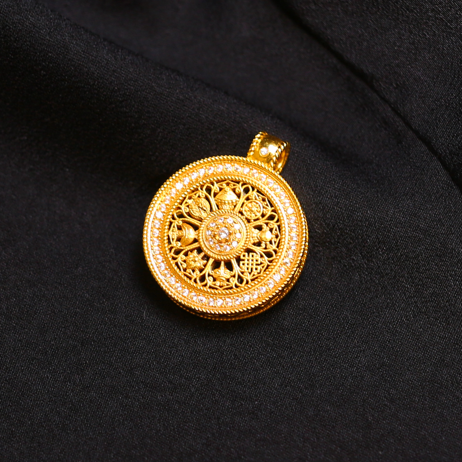 （小洁专属）18k金包镶黑玛瑙八大守护圆牌吊坠