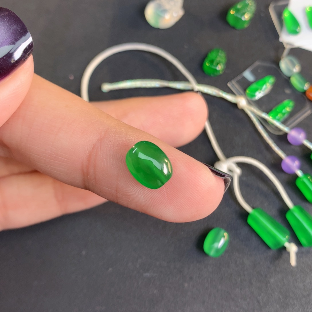 R***程翡翠裸石翡翠8.48-6.76-3.38