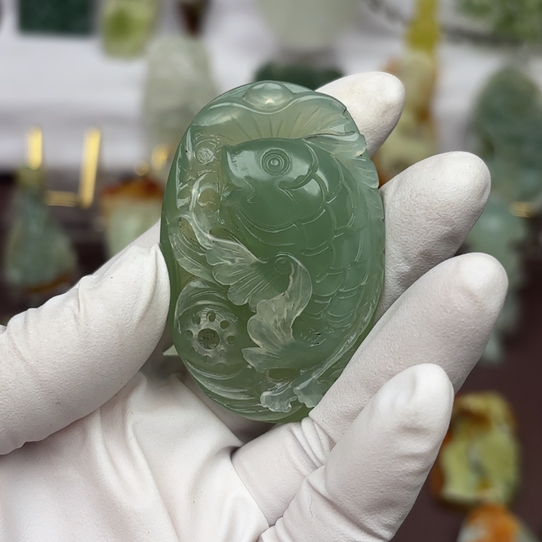 蛇纹石玉颈饰未镶嵌快*仙