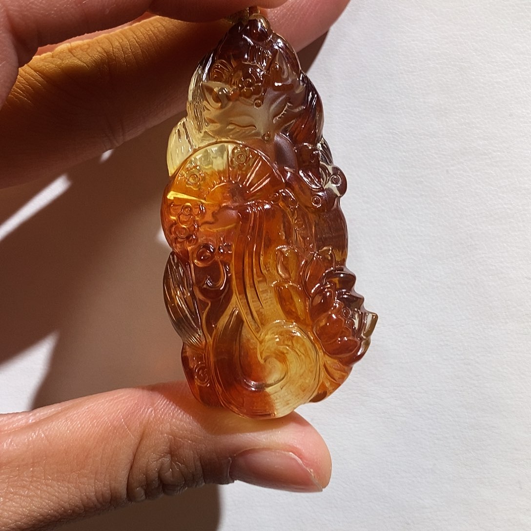 宜***姐水晶颈饰未镶嵌水晶