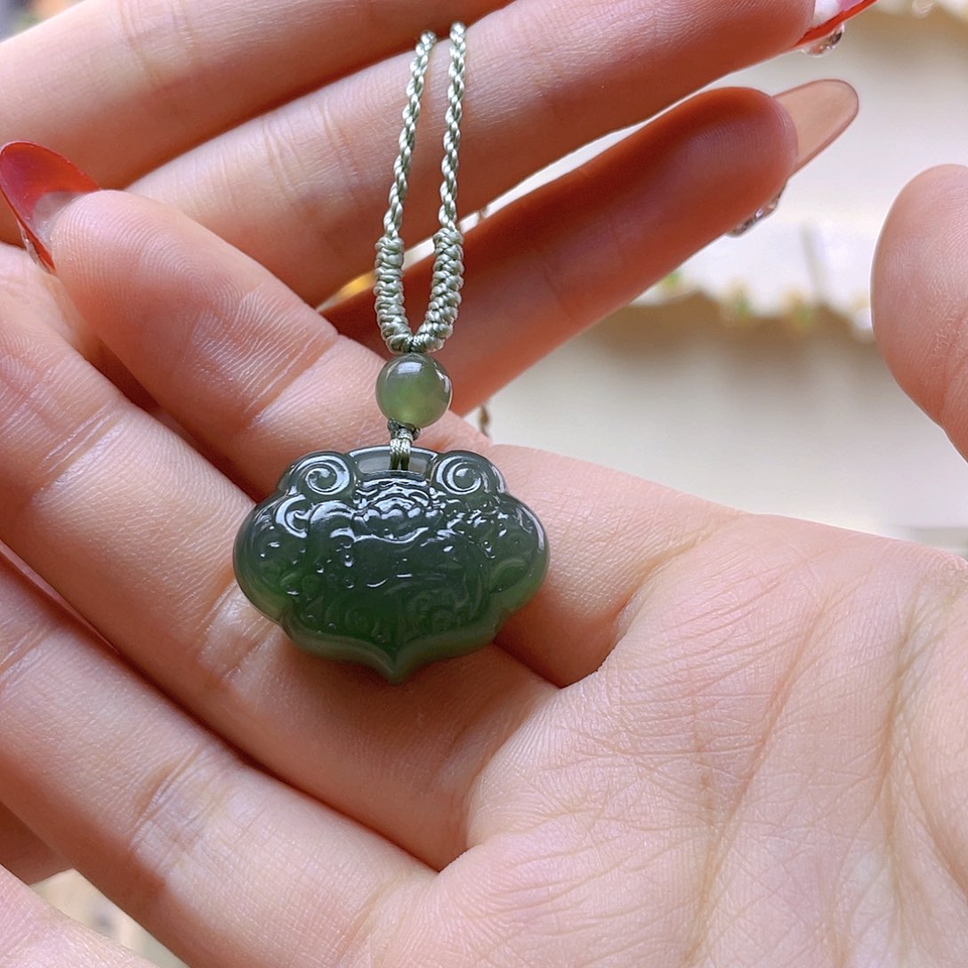 和田玉吊坠(赠链)未镶嵌ʚ****