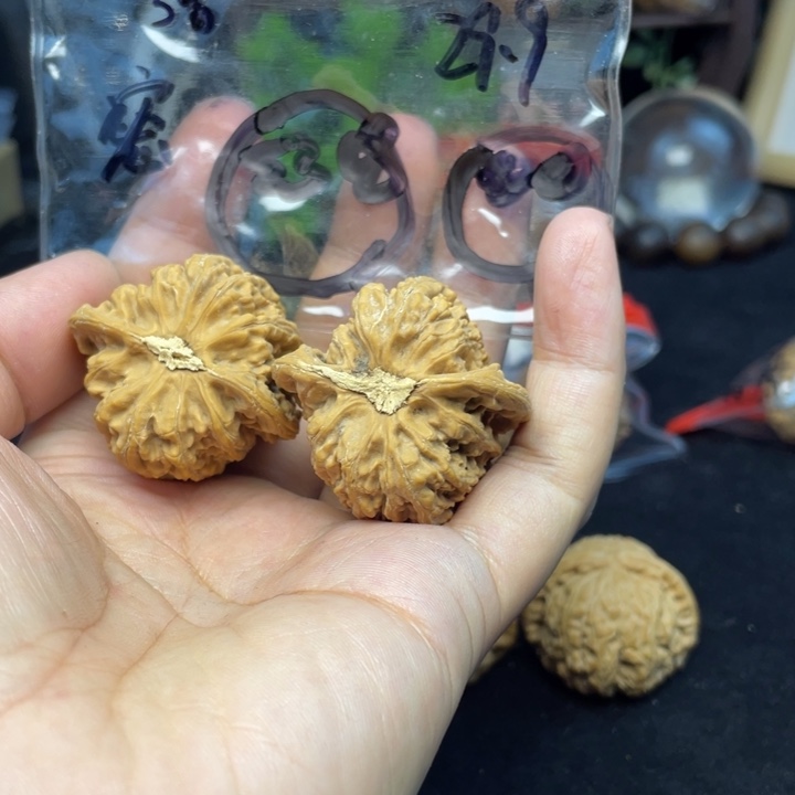 文玩核桃把件?**?密纹
