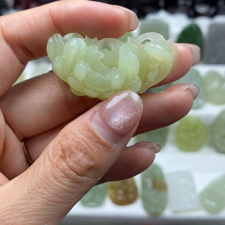 和田玉（糖玉）未镶嵌颈饰47