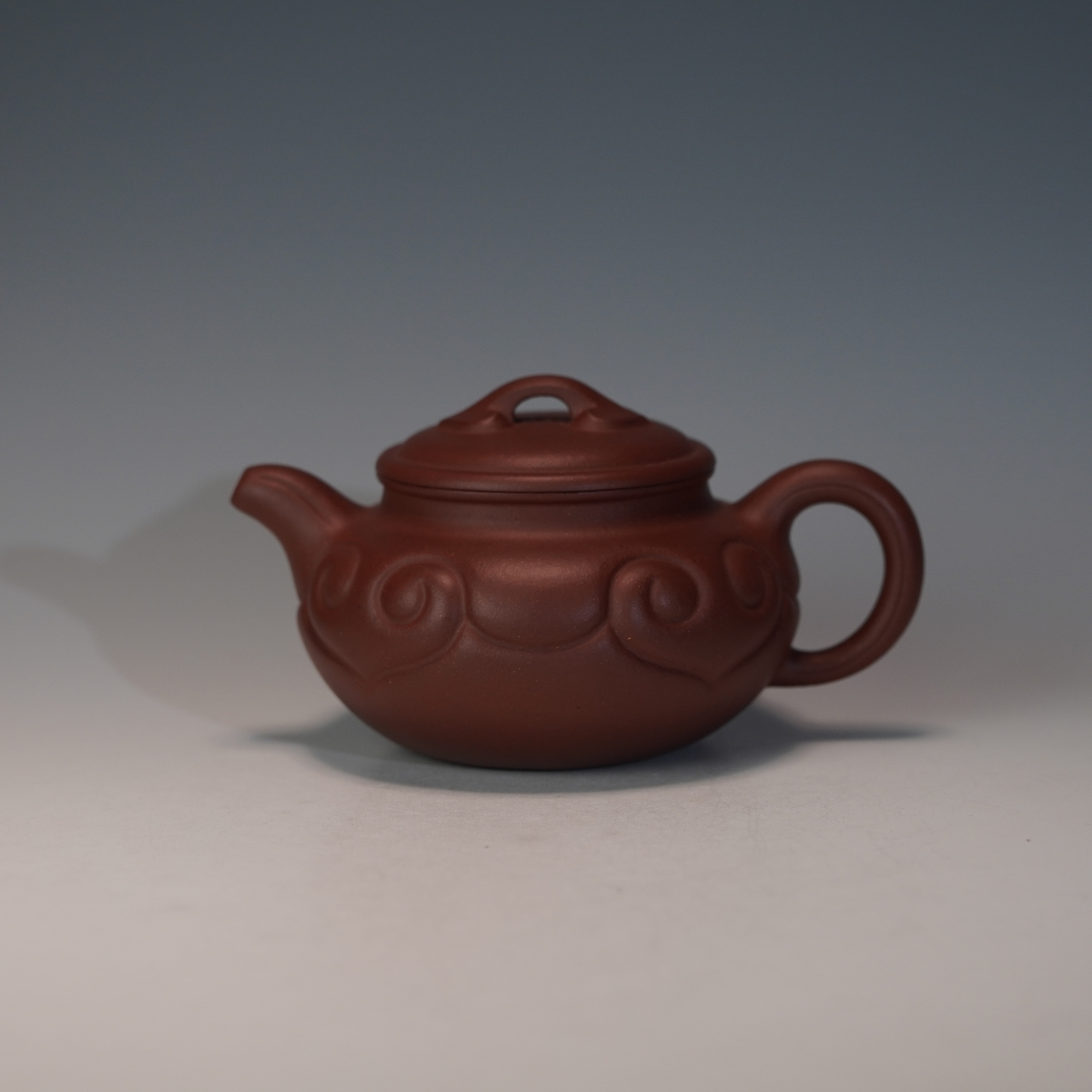 lot.22206 姚涛 底槽清仿古如意壶 240cc