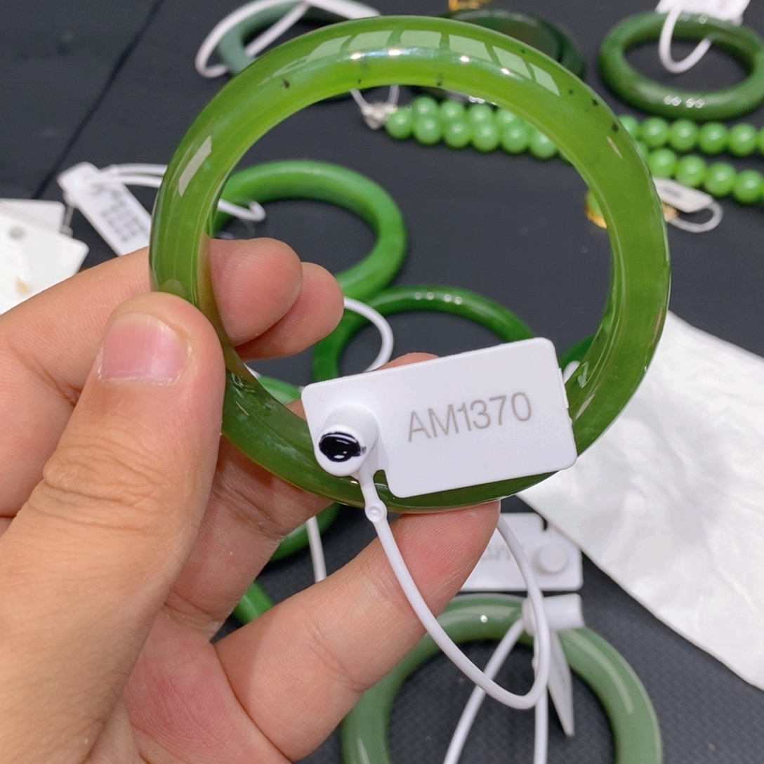 和田玉（碧玉）手镯未镶嵌哎***儿59