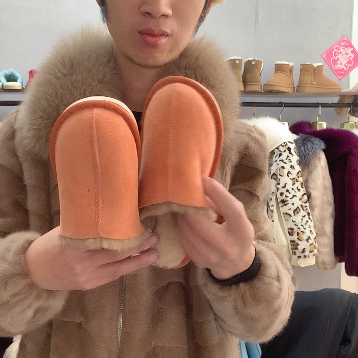 纯棉羊皮毛一体保暖拖鞋