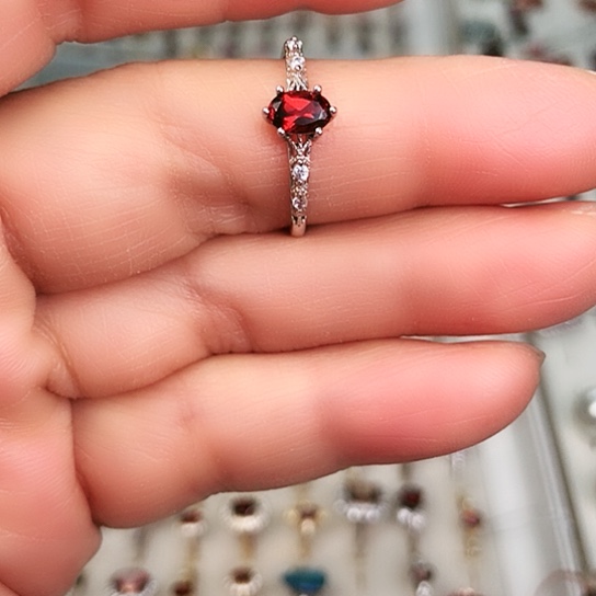 石榴石银S925镶嵌戒指