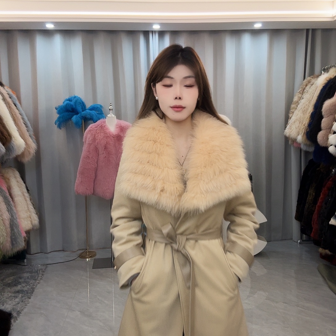 皮草外套不退不换
